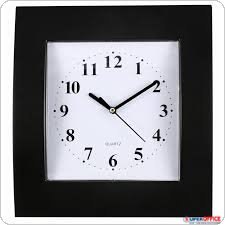 Zegar ścienny plastikowy 25,5x28,5cm, czarny z białą tarczą, MPM E01.2499.90 MPM Quality
